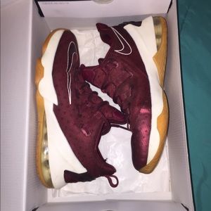 Size 7y burgundy NIKE lebrons